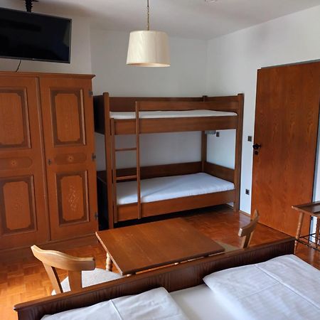 Ferienhof Alte Post, Apartments Weissbriach Ngoại thất bức ảnh