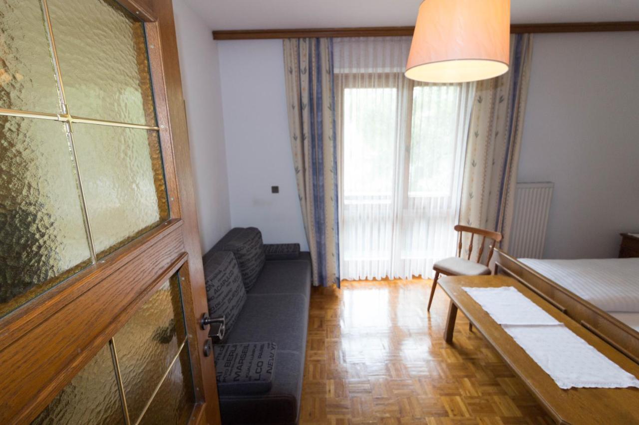 Ferienhof Alte Post, Apartments Weissbriach Ngoại thất bức ảnh